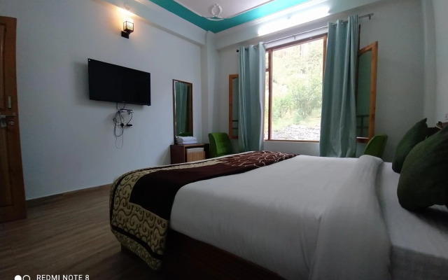 OYO 23527 Sarla Regency