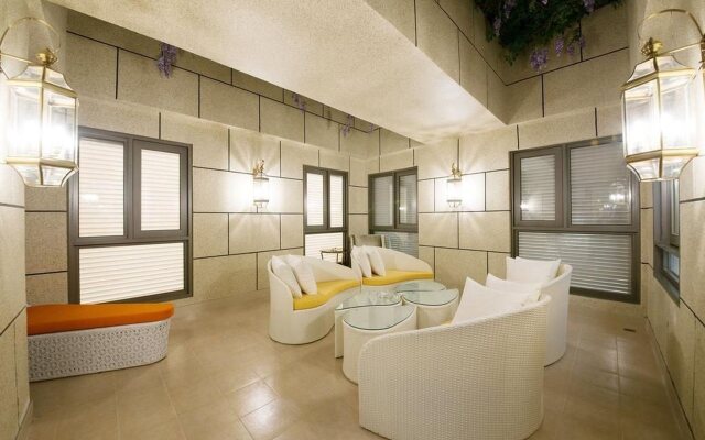 Lake Piedmont International Hotel