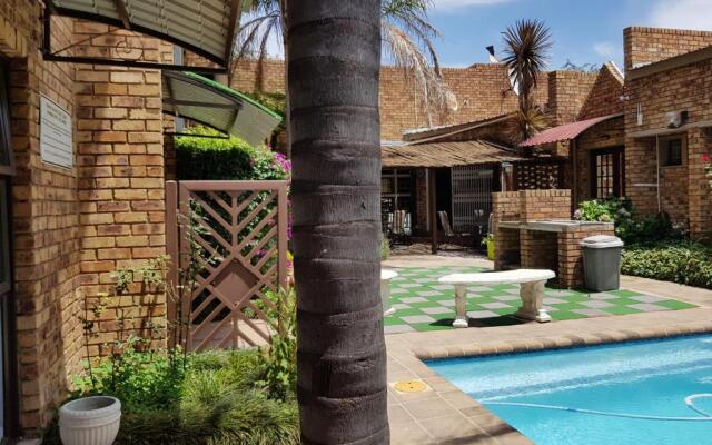 Dormio Manor Guest Lodge
