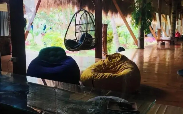 Nautilus Hostel & Hammocks