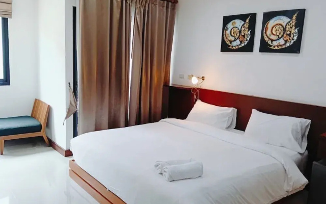 Yon INN Sukhumvit 4 - BTS Nana