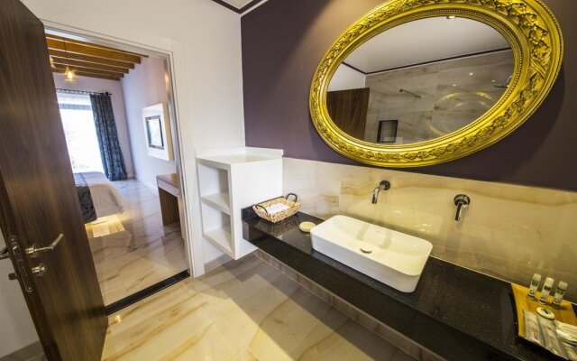 Blanca Beach Hotel