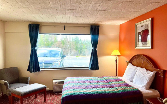 Lively Inn & Suites