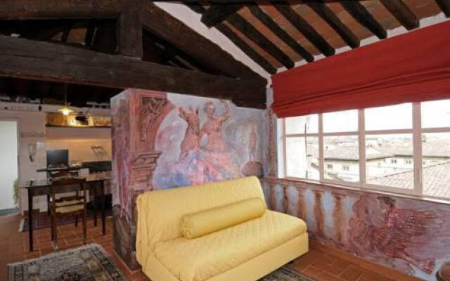 Casa di Lapo in Lucca
