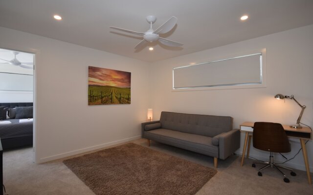 The Shae Luka Private Apartment