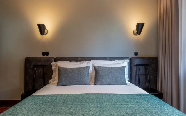 Spacious Family Apartment in Porto