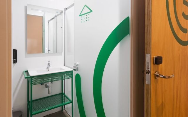 Konk Hostel