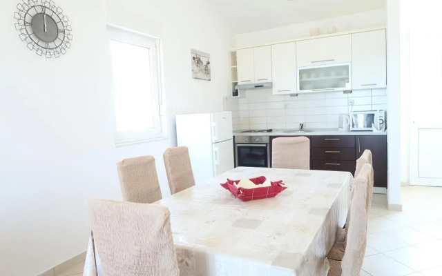 Apartments Maras