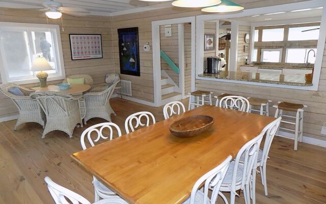 Flying Flounder 4 Bedroom Home