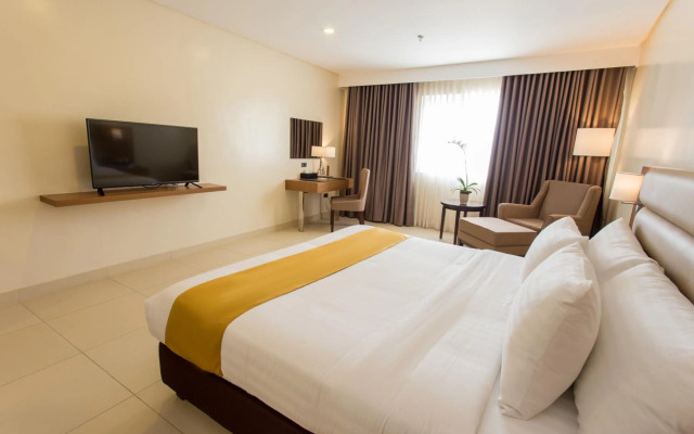 Royce Hotel & Casino