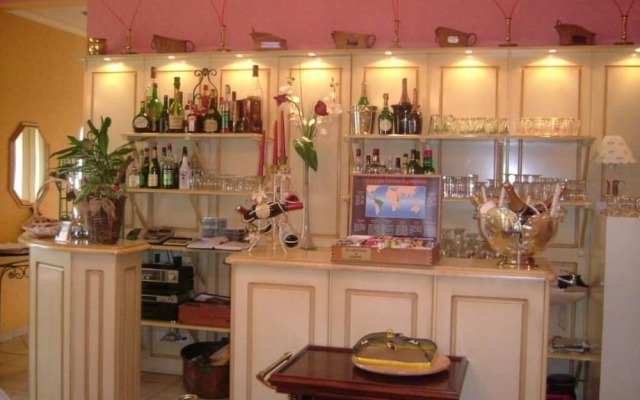 hotel le clos du montvinage