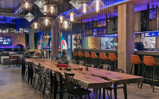 Moxy Copenhagen Sydhavnen