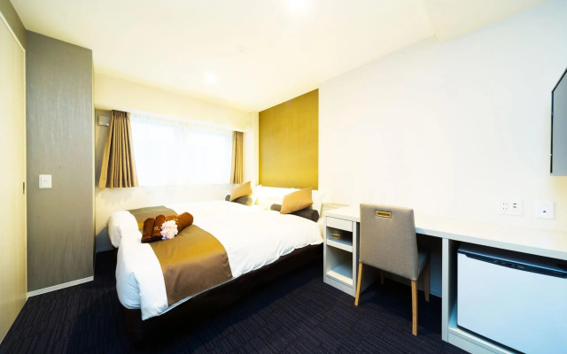 Folio Sakura Shinsaibashi Osaka