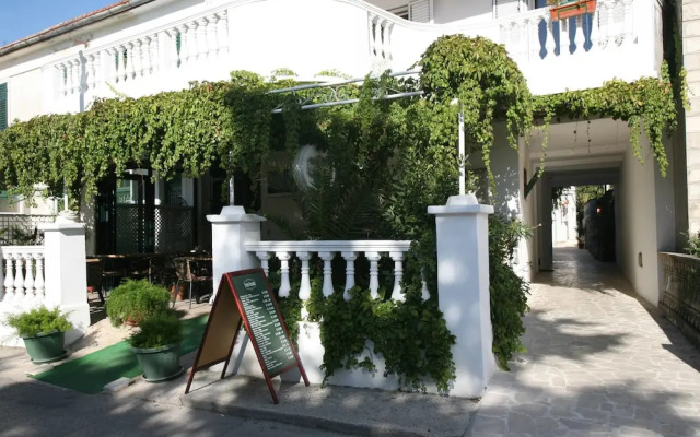 Studios Mavis