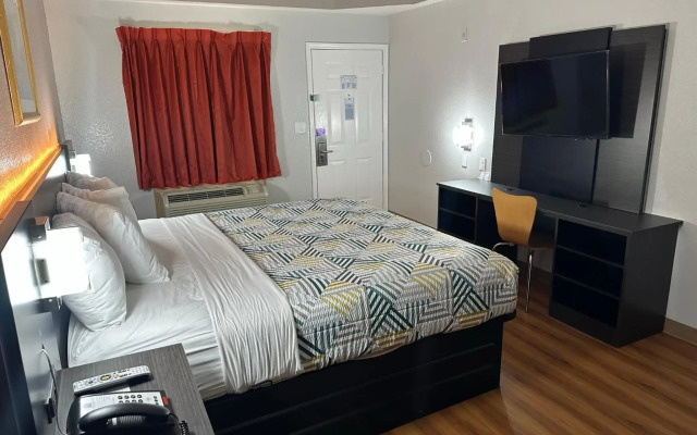 Motel 6 Alvarado, TX