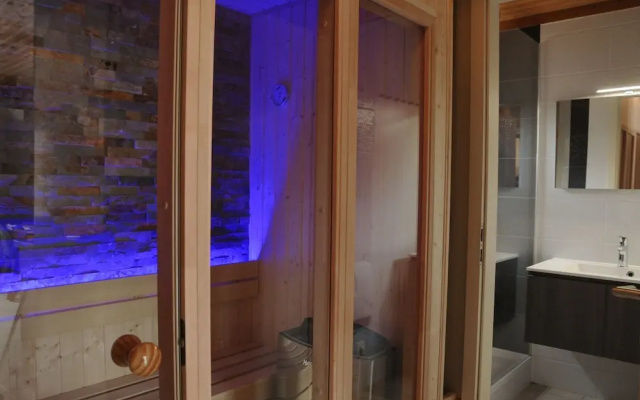 Cottage by Lake in Vielsalm With Sauna