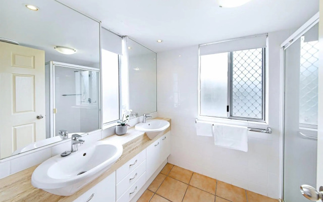 Unit 8 'Coolum Seaside', Coolum Beach