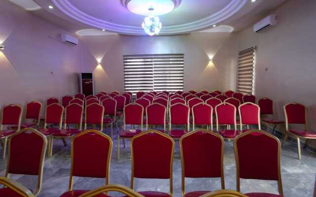 Luton Park Hotels