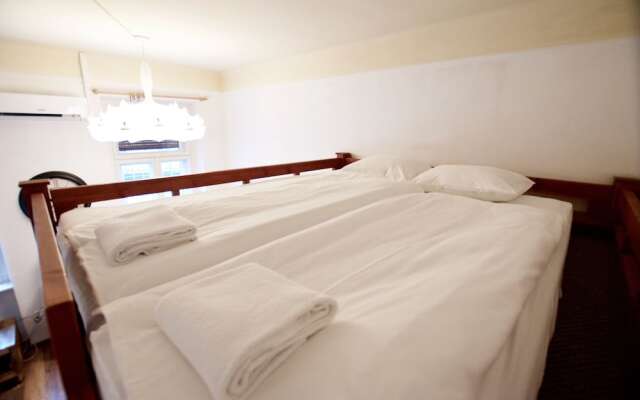 Budget Apartment by Hi5 - Nyugati 4