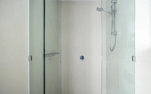 Modern Apartment in Darling Harbour