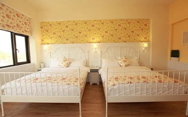 I See U 298 Hostel