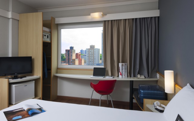 ibis Campinas