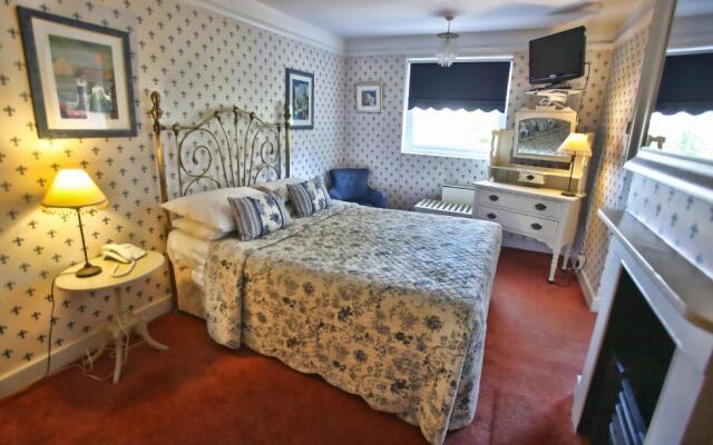 Rowley Manor Hotel