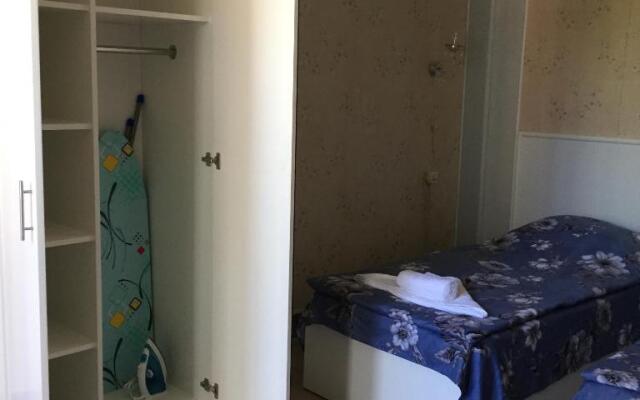 Apple Tree Family Home (ECO)