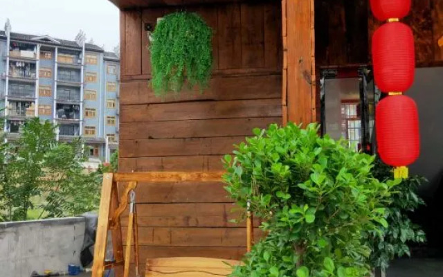 the Countryside Waterfall Homestay