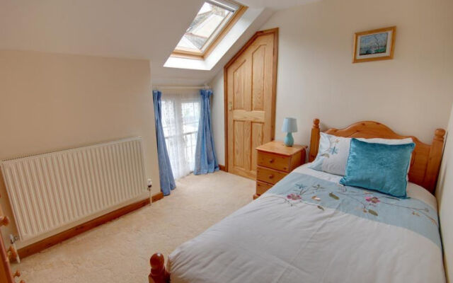 Holiday Home Bakery Cottage