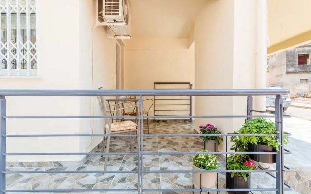 Kalamata Lime Studio - Urban Cozy Nest