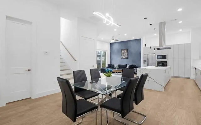Newly Built Modern 3 Bedroom Houston Home