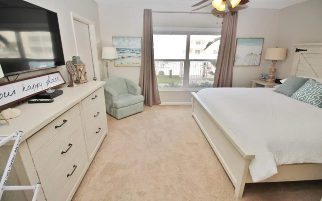 Sea Coast Gardens III 111