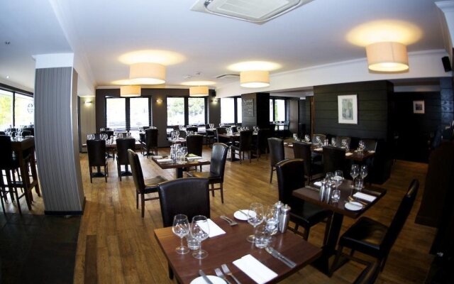 Nevis Bank Inn