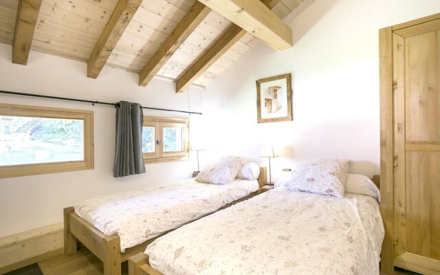 Chalet With 5 Bedrooms in Bourg-saint-maurice, With Wonderful Mountain
