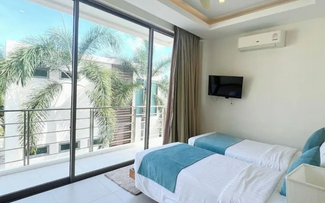 Villa with Pool&Jacuzzi Near Beach V236