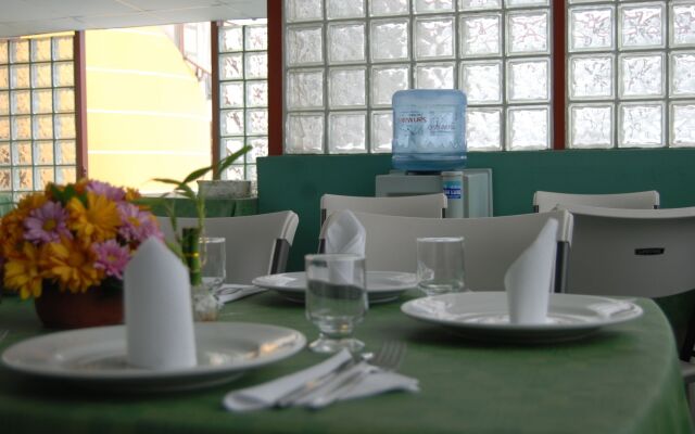 Hotel Esencia Suites