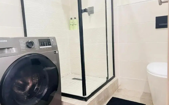 Spacious 1 Bedroom Apartment in Johannesburg