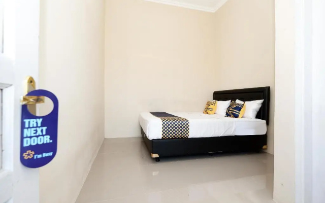 SPOT ON 2027 Putri Guest House Syariah