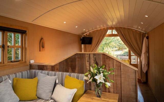 Ashwood Shepherd Hut