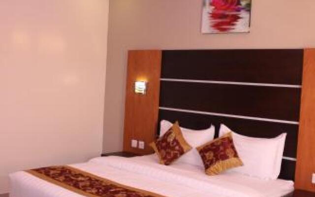 Camillia Hotel Suites