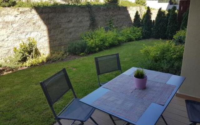 Apartament z Ogrodem