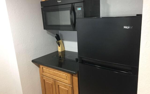 Best Western Plus Birmingham Inn & Suites