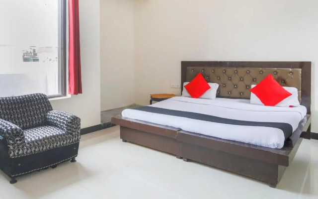 Grandeur Hotel by OYO Rooms