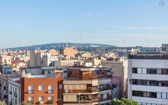 Luxurious 3 Bedroom Flat And Terrace In Sants