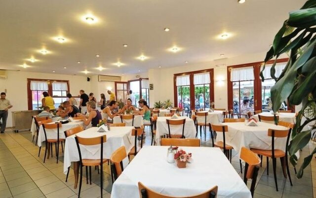 Paloma Garden Hotel