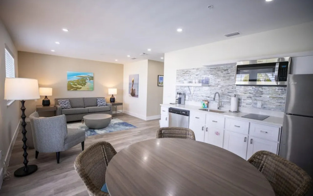 Sugarloaf Key Hotel at KOA Resort