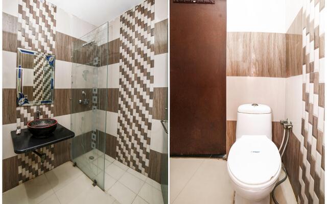 OYO 28071 Hotel Prakash Regency