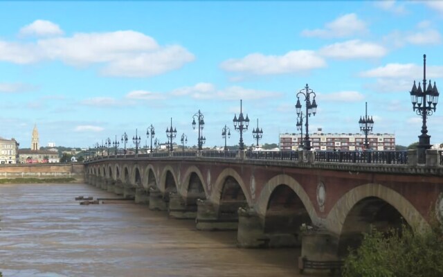 Quai Bourgeois