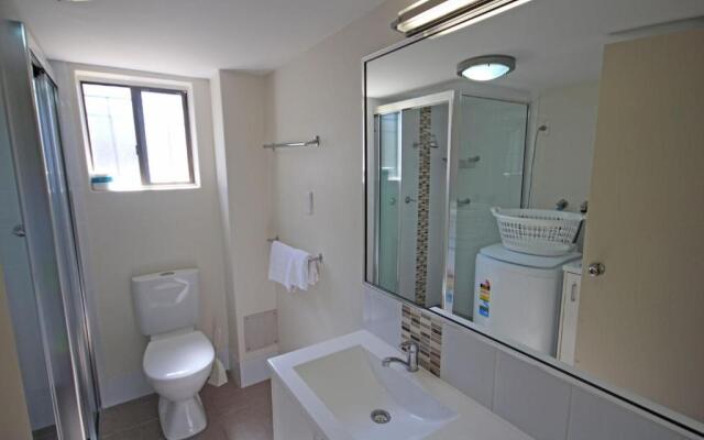 Dunes Holiday Apartments Unit 1